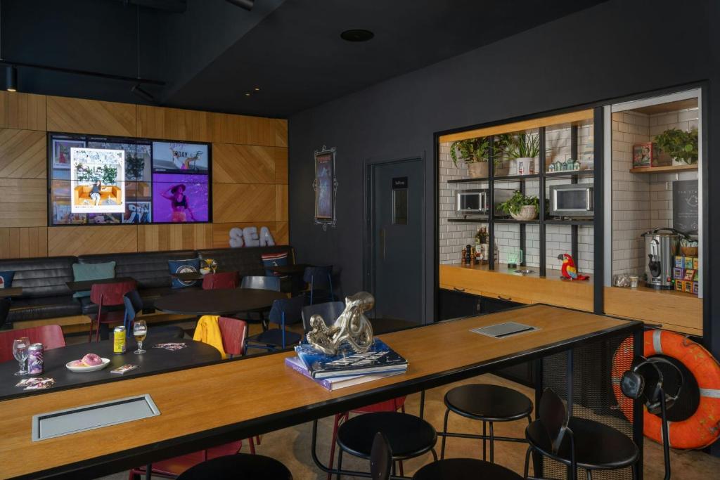 Moxy Southampton - Resim 16