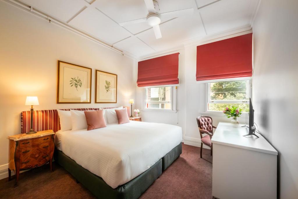 The Russell Boutique Hotel - Resim 11