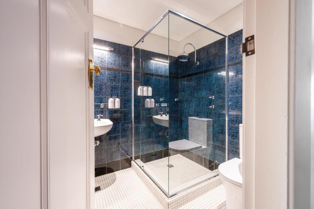 The Russell Boutique Hotel - Resim 3