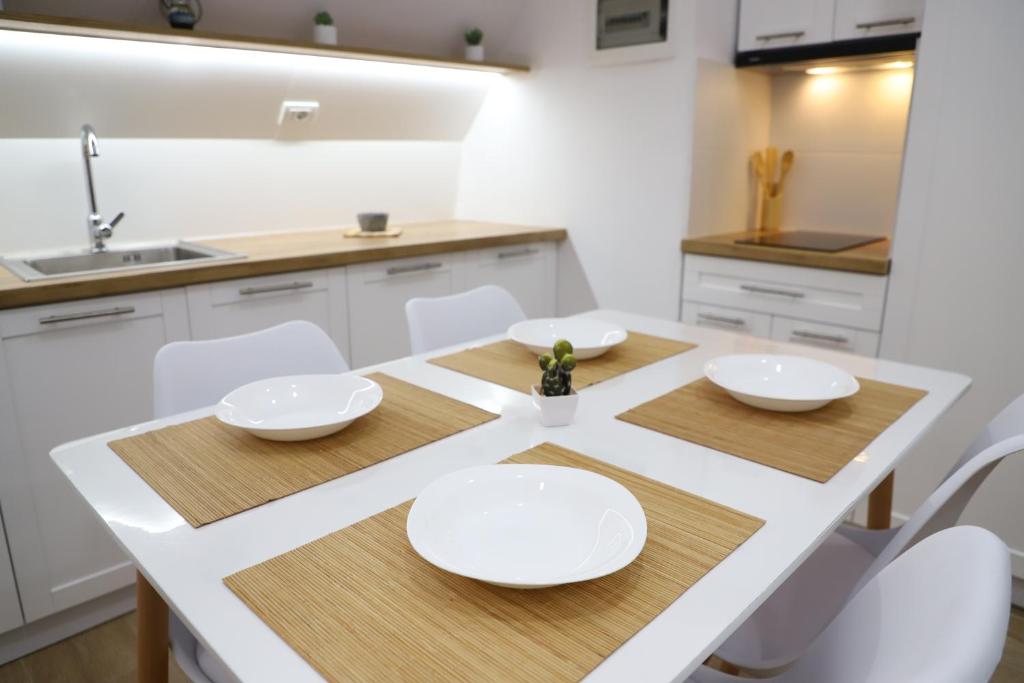 Kuchyň nebo kuchyňský kout v ubytování Central Apartment Berat