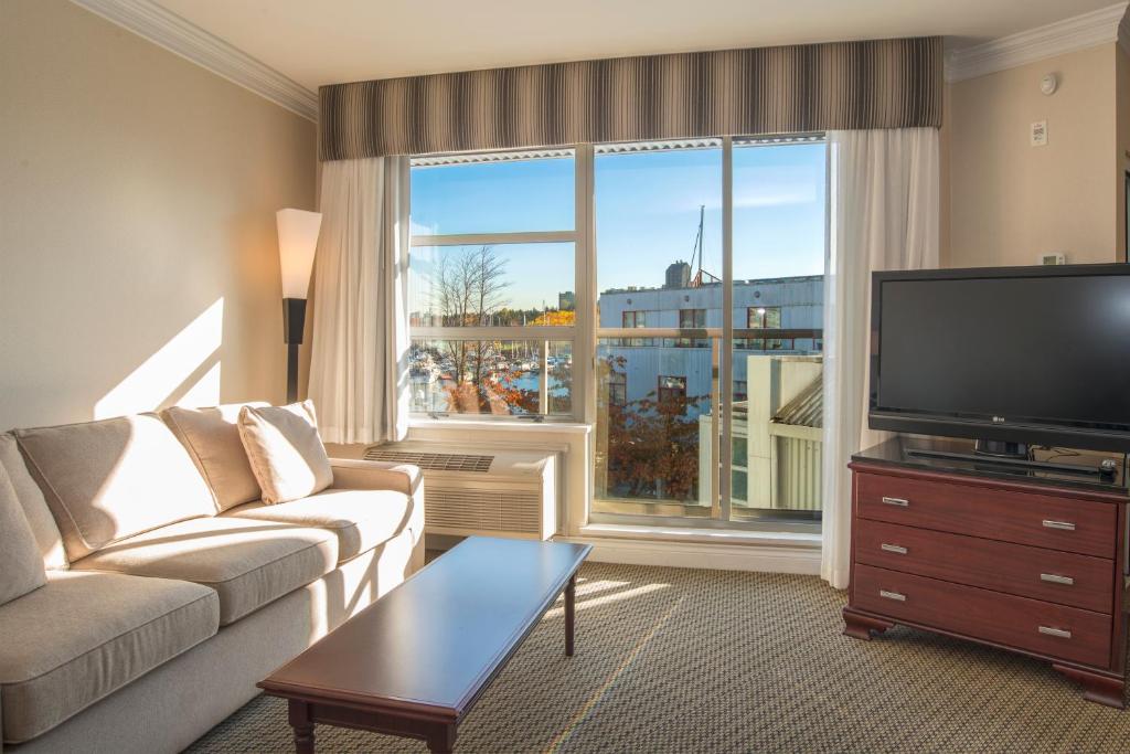 Granville Island Hotel - Resim 5