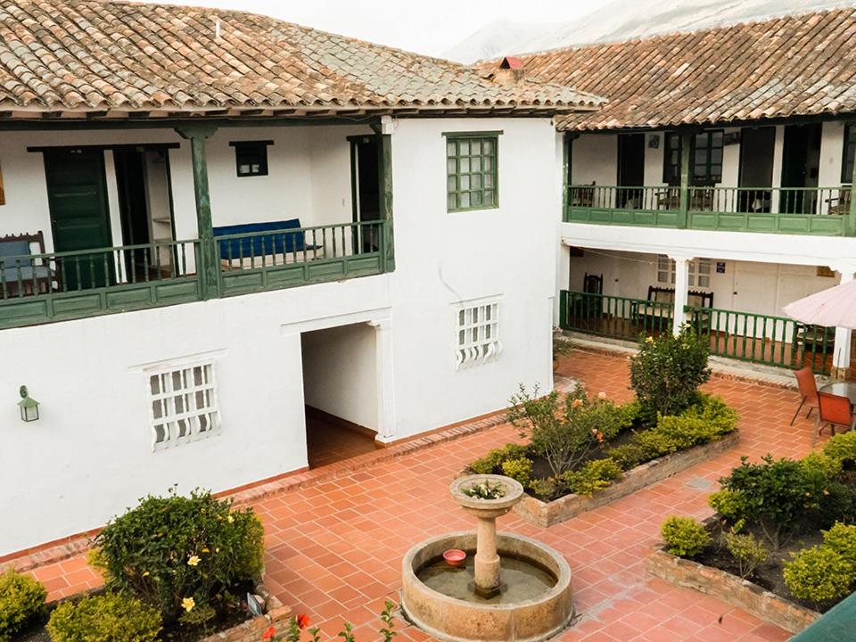 Το κτήριο όπου στεγάζεται  το ξενοδοχείο