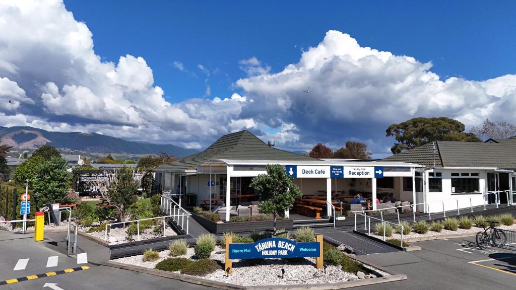 Tahuna Beach Holiday Park - Resim 1