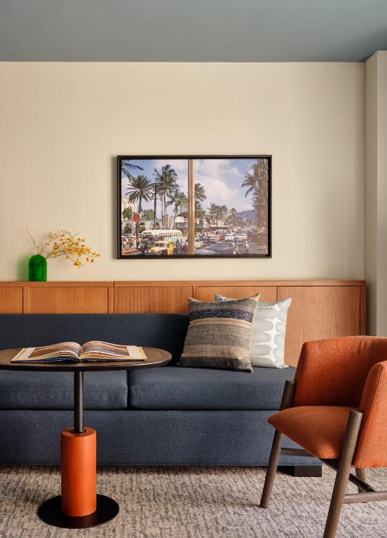 Posezení v ubytování Romer House Waikiki