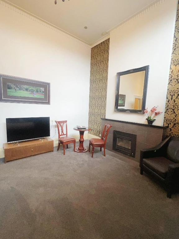 TV a/nebo společenská místnost v ubytování Quality Inn Heritage on Lydiard