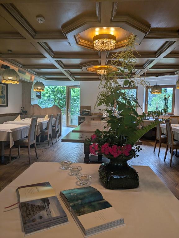 Restaurace v ubytování Hotel Alpenblick