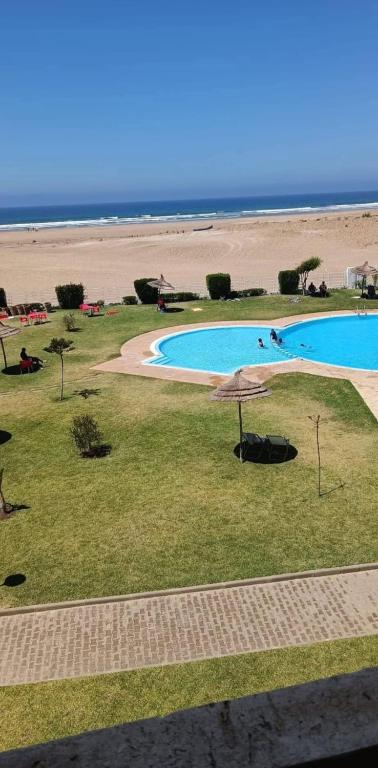 Bazén v ubytování Chez Yanis à Asilah Beralmar nebo v jeho okolí