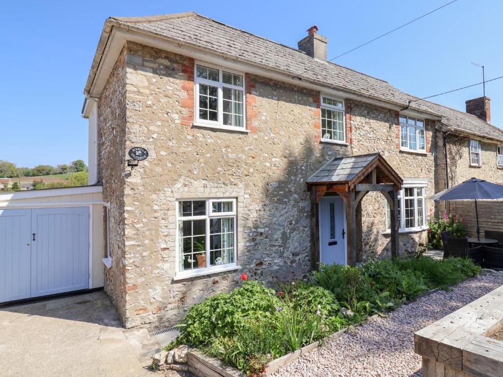 Hoone, kus puhkemaja asub