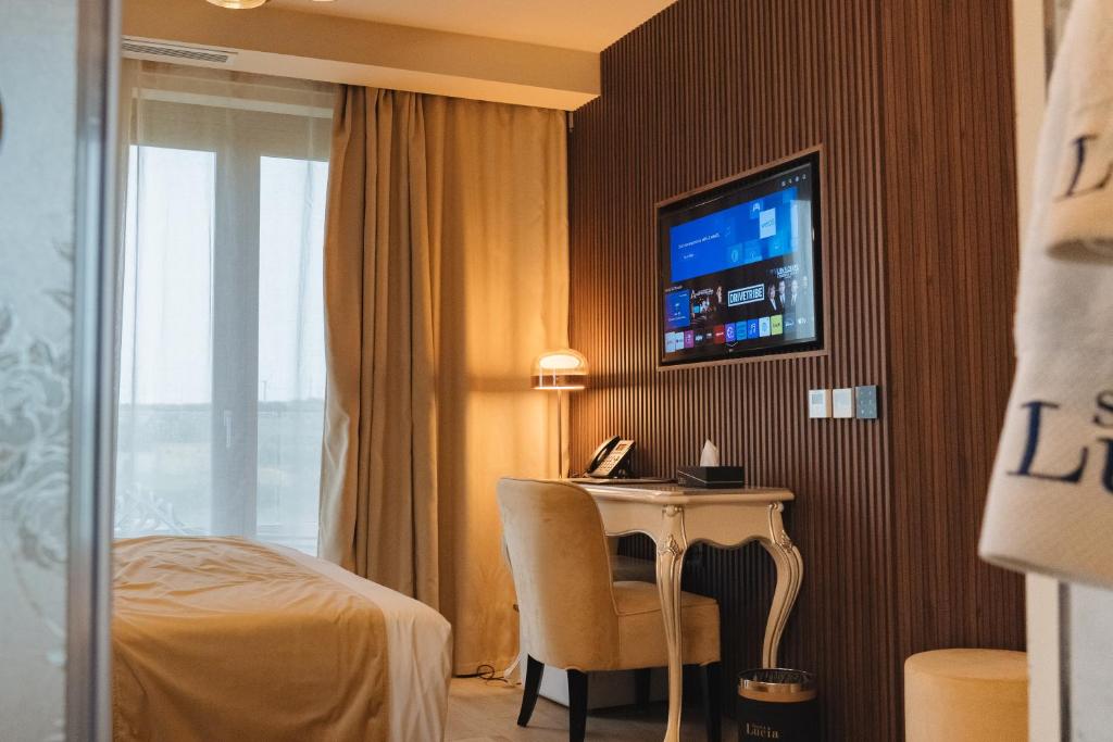 Santa Lucia Boutique Hotel - 3