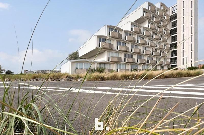 Tòa nhà nơi căn hộ tọa lạc