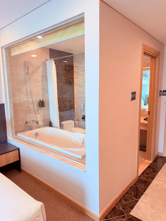 Phòng Deluxe 2 Giường Đơn Nhìn Ra Thành Phố