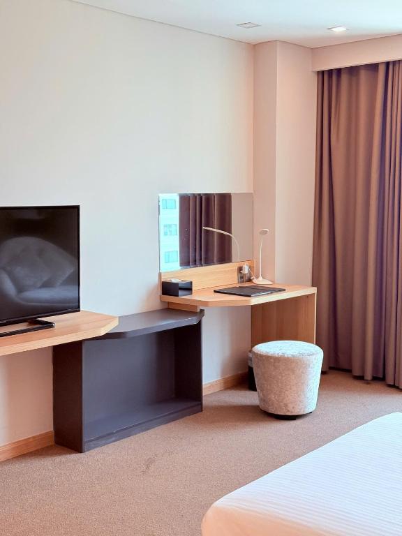 Phòng Deluxe 2 Giường Đơn Nhìn Ra Thành Phố
