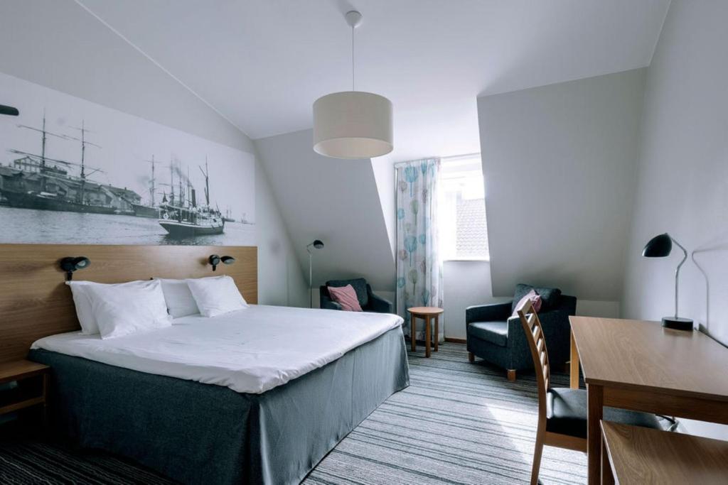 Postel nebo postele na pokoji v ubytování Best Western Plus Kalmarsund Hotell