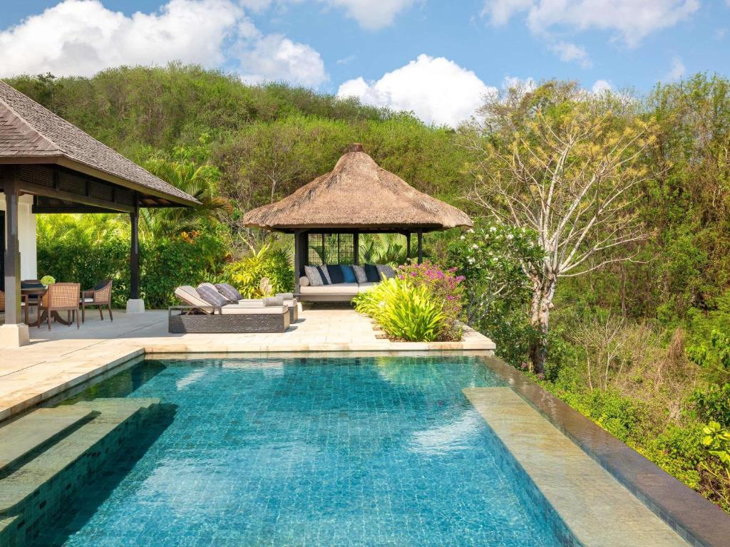 Bazén v ubytování Raffles Bali nebo v jeho okolí