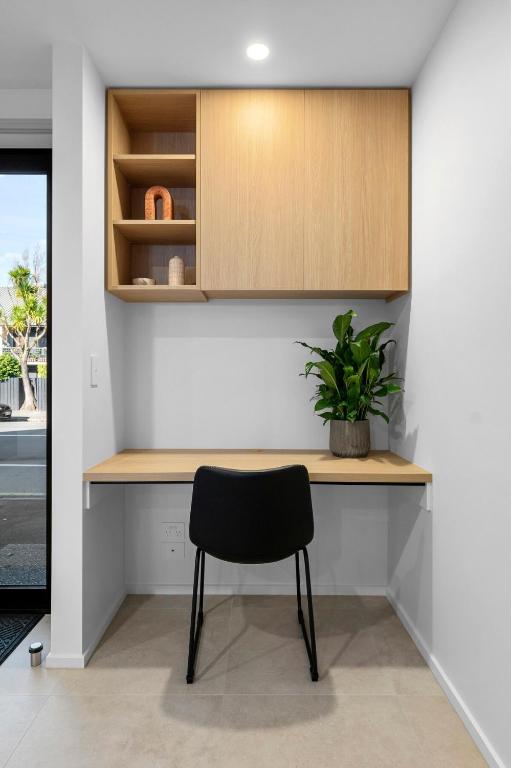 Stylish Stay Heart of the CBD - Resim 10