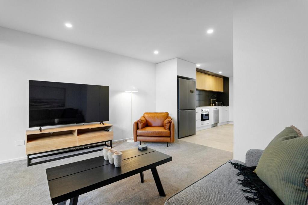 Stylish Stay Heart of the CBD - Resim 8