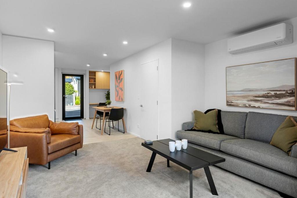 Stylish Stay Heart of the CBD - Resim 17