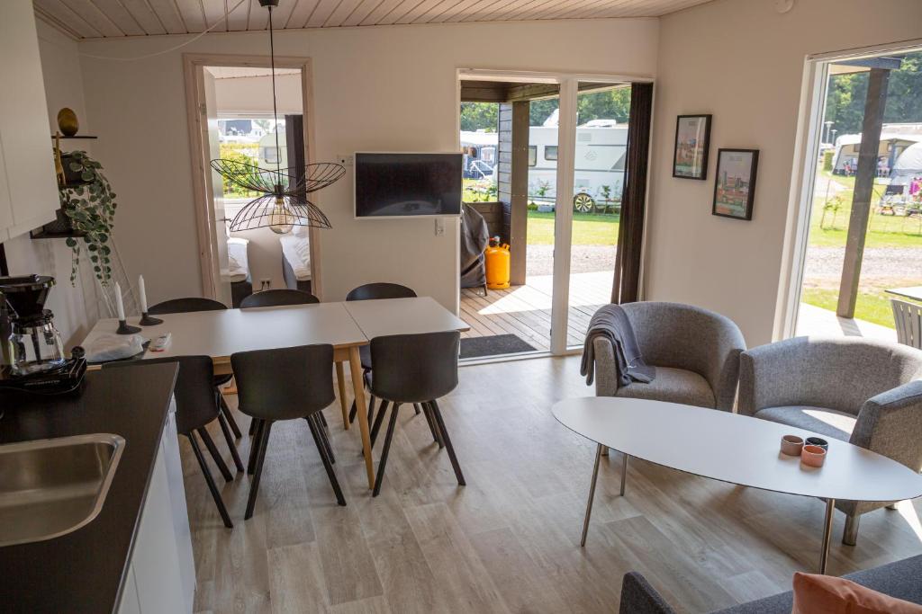TV a/nebo společenská místnost v ubytování DCU-Camping Odense