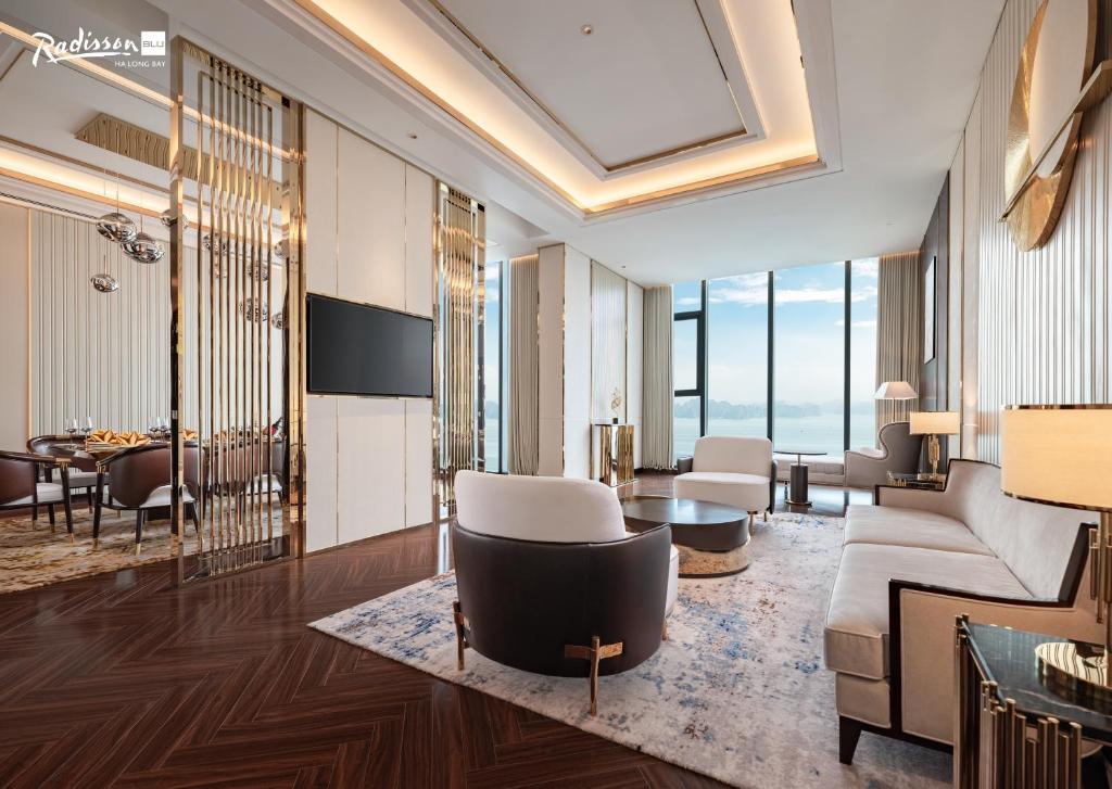 Radisson Blu Ha Long Bay photo