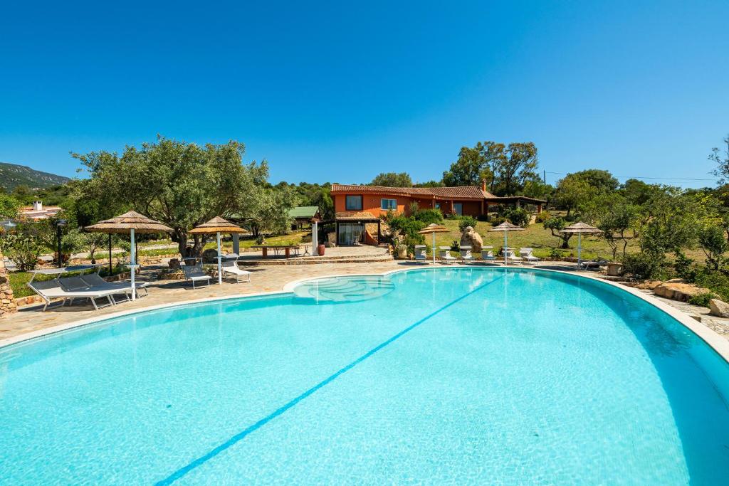 Πισίνα στο ή κοντά στο Villa Harmònia
