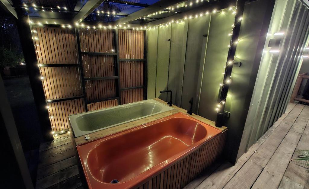 The Funky Escape at The Nest Waihi Beach - Resim 10