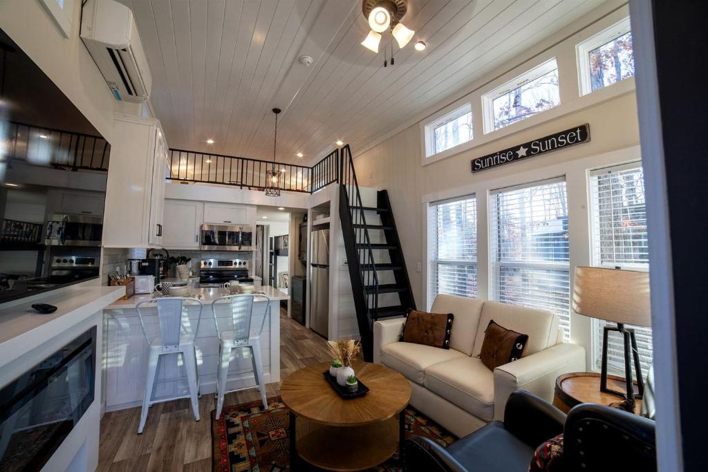 Gallery image of Fantastic Secluded Cabin in Monteagle, Tennessee in Monteagle