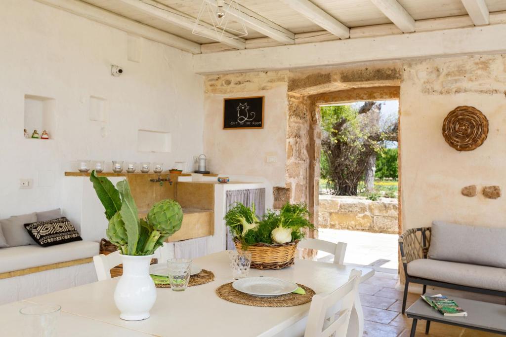 Posezení v ubytování Masseria Li Capperi by Perle di Puglia