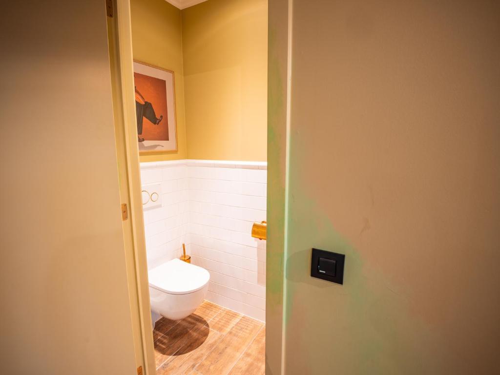 Koupelna v ubytování Theater Hotel