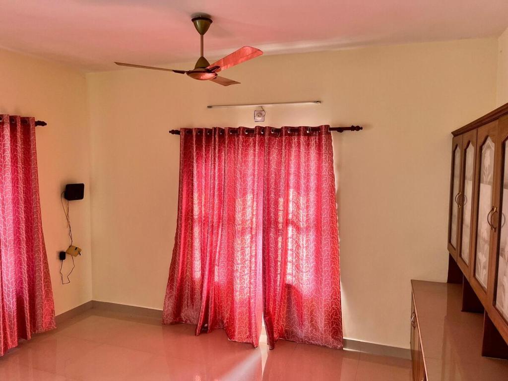 Galeriebild der Unterkunft 3BHK Spacious Villa near Rajagiri Hospital in Ernakulam
