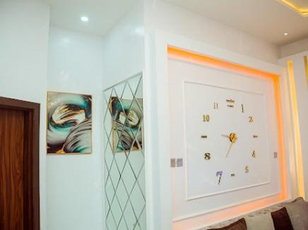 Fotografie z fotogalerie ubytování Lekki 3 Bedrooms Furnished Home Ensuite Stylish & Comfortable v destinaci Lekki