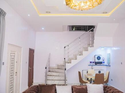 Posezení v ubytování Lekki 3 Bedrooms Furnished Home Ensuite Stylish & Comfortable