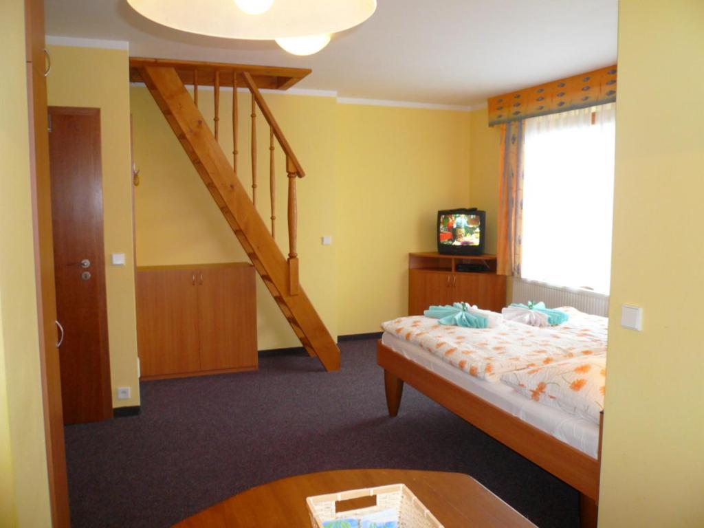 Fotografie z fotogalerie ubytování apartmány Šnek - ať si děti hrají na Benecku