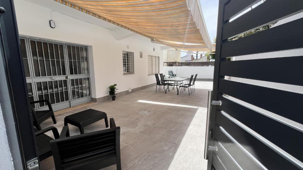 Fotografie z fotogalerie ubytování Apartamento en la Playa con Patio Privado v destinaci Rincón de la Victoria
