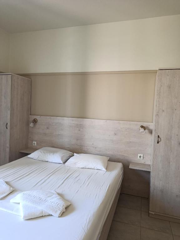 Kleri Beloni Rooms - 15