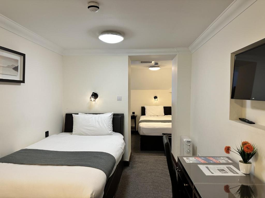 The Royale Chulan Hyde Park Hotel - 