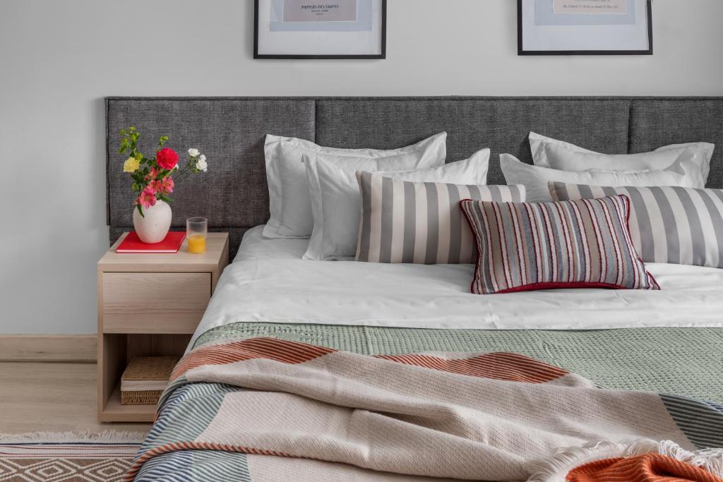 Отель у Ботанического Сада, в самом центре - One-Bedroom Apartment