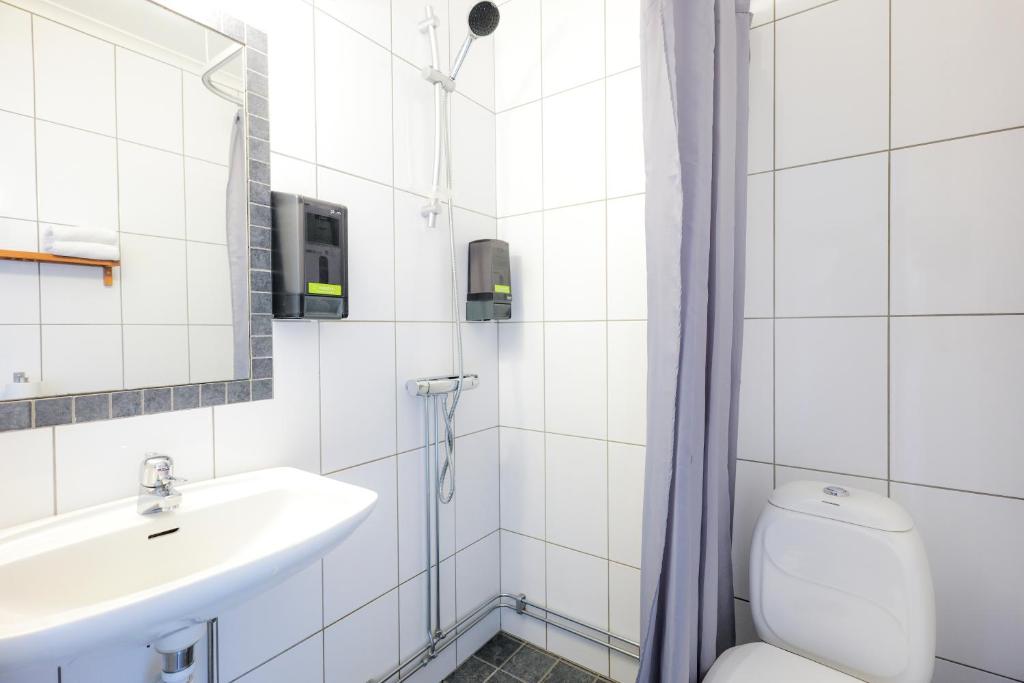 Koupelna v ubytování Hotell Veckefjärden