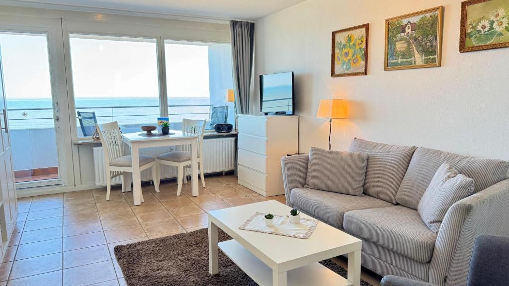 Гостиная зона в 1-78, Seeseite, Haus Metropol, 4 Etage