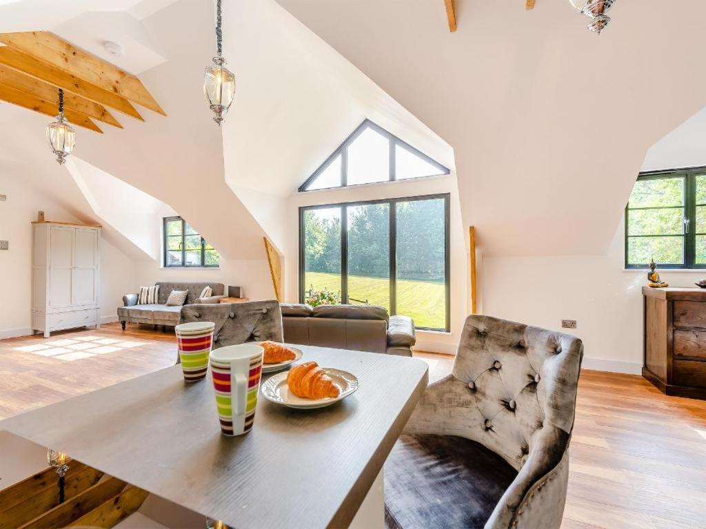 Foxton Barn - Housity