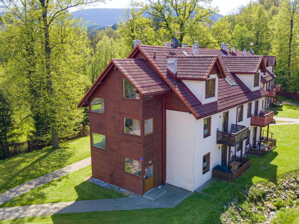 Budova, v ktorej sa apartmán nachádza