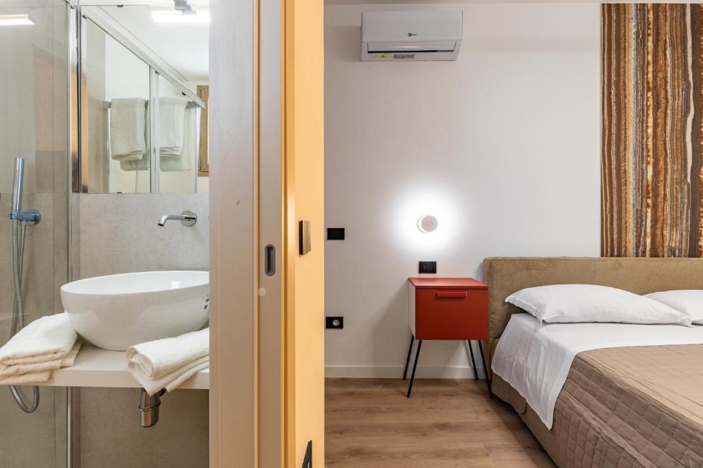 Homea - Double Room With Private Bathroom