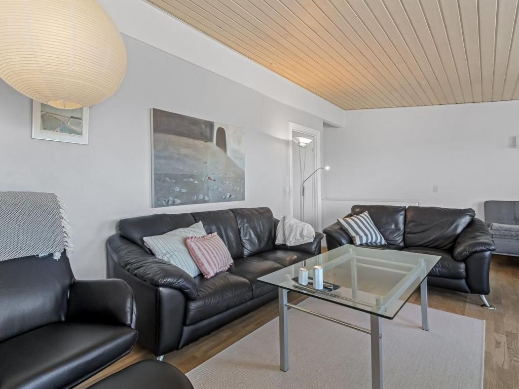 Posezení v ubytování Apartment Britta - 100m from the sea by Interhome