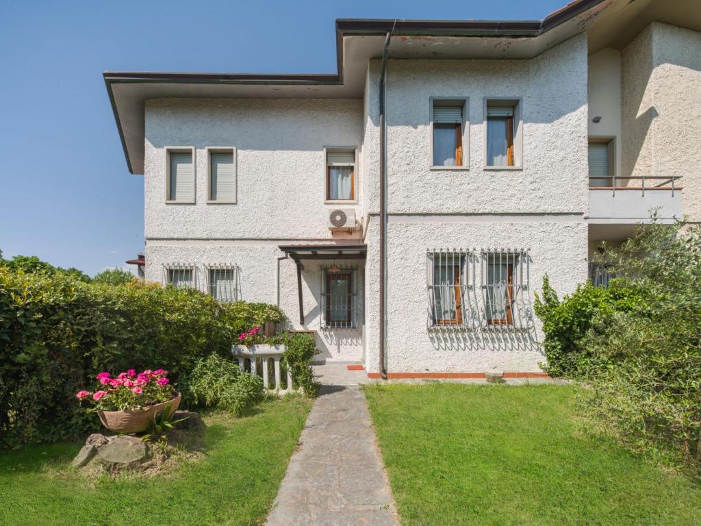 Taman di luar Holiday Home Venezia by Interhome