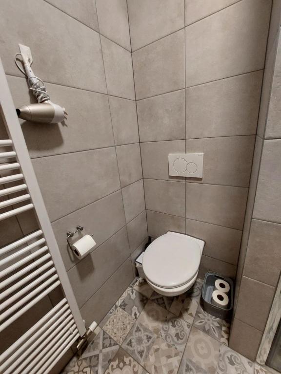 Koupelna v ubytování Alipoint Apartments