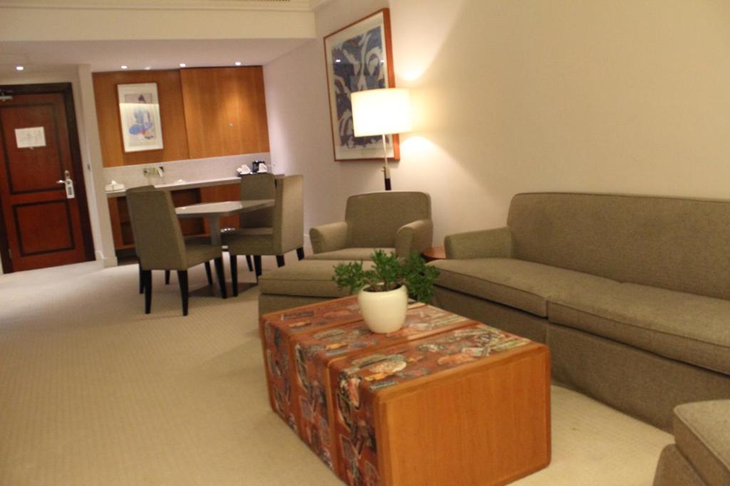 Istumisnurk majutusasutuses K108 Hotel Doha