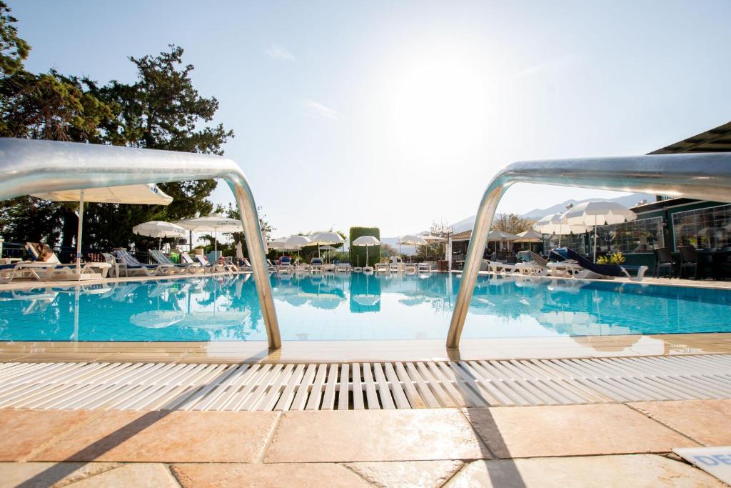 Bazén v ubytování Anastasia Hotel Stalis nebo v jeho okolí