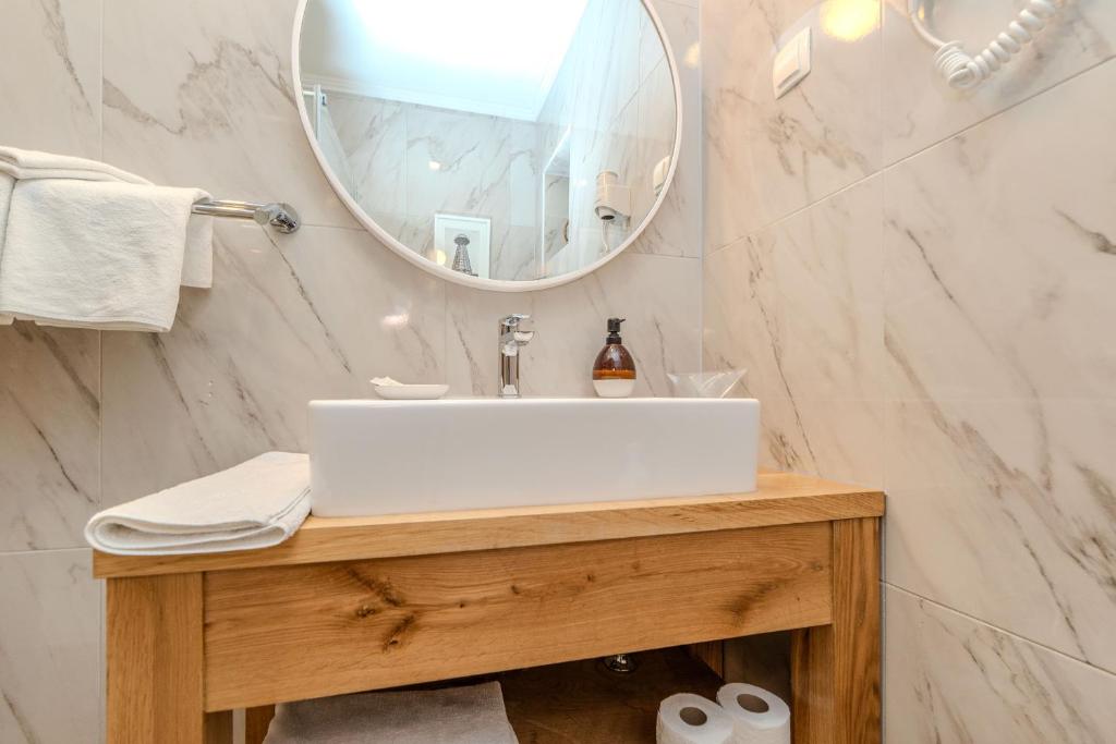 Tesla's Gastro House Plitvice - 3