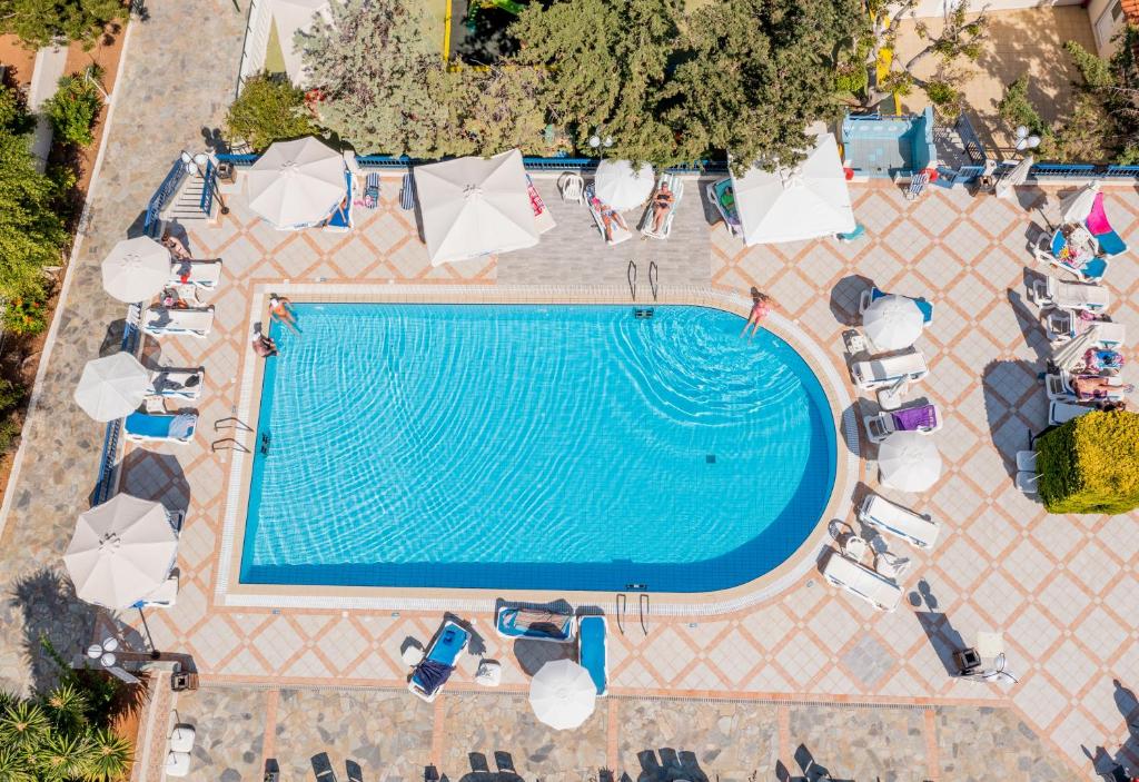 Bazén v ubytování Anastasia Hotel Stalis nebo v jeho okolí