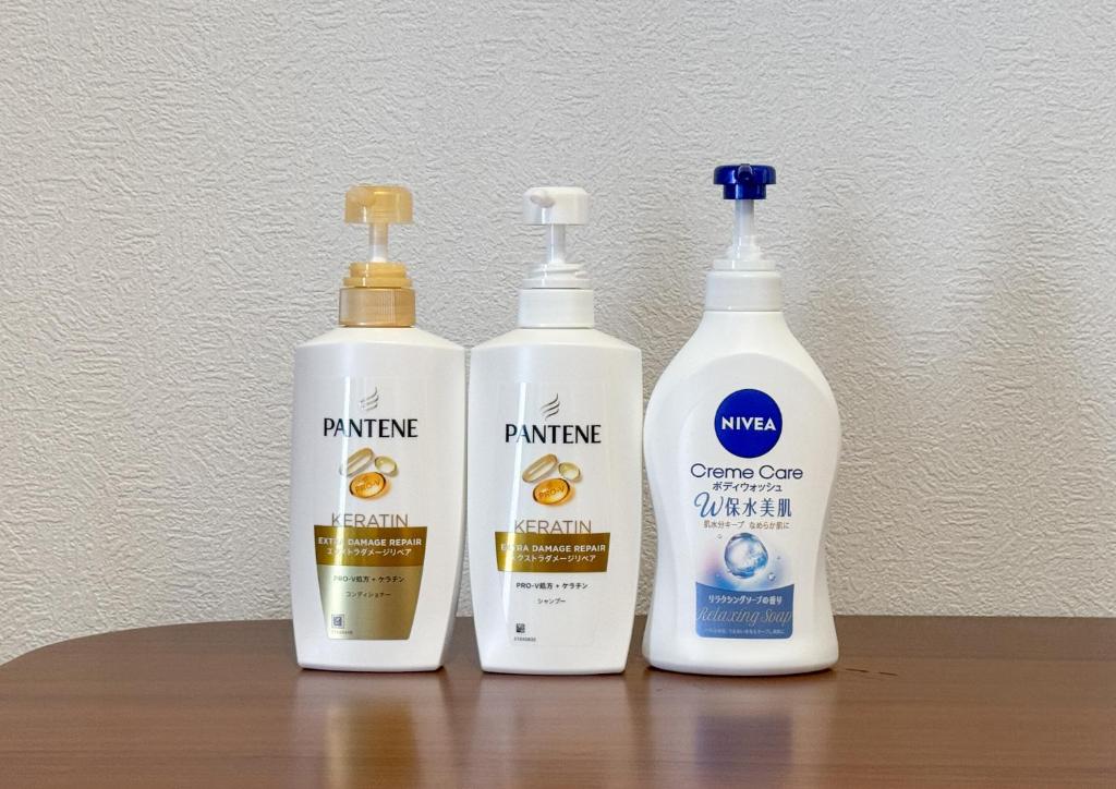 three bottles of cleaning products sitting on a table at 良居民宿 YOSHII House 晴空塔徒步圈 整栋出租 in Tokyo