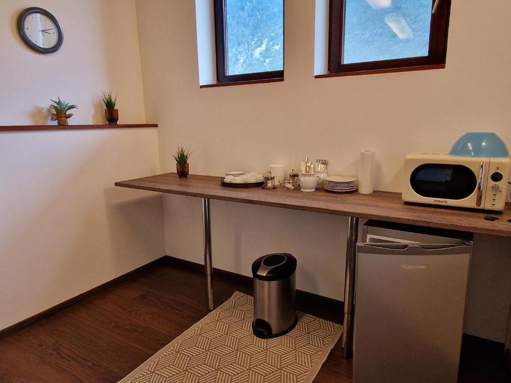 Kuchyň nebo kuchyňský kout v ubytování Pension Elmerhof